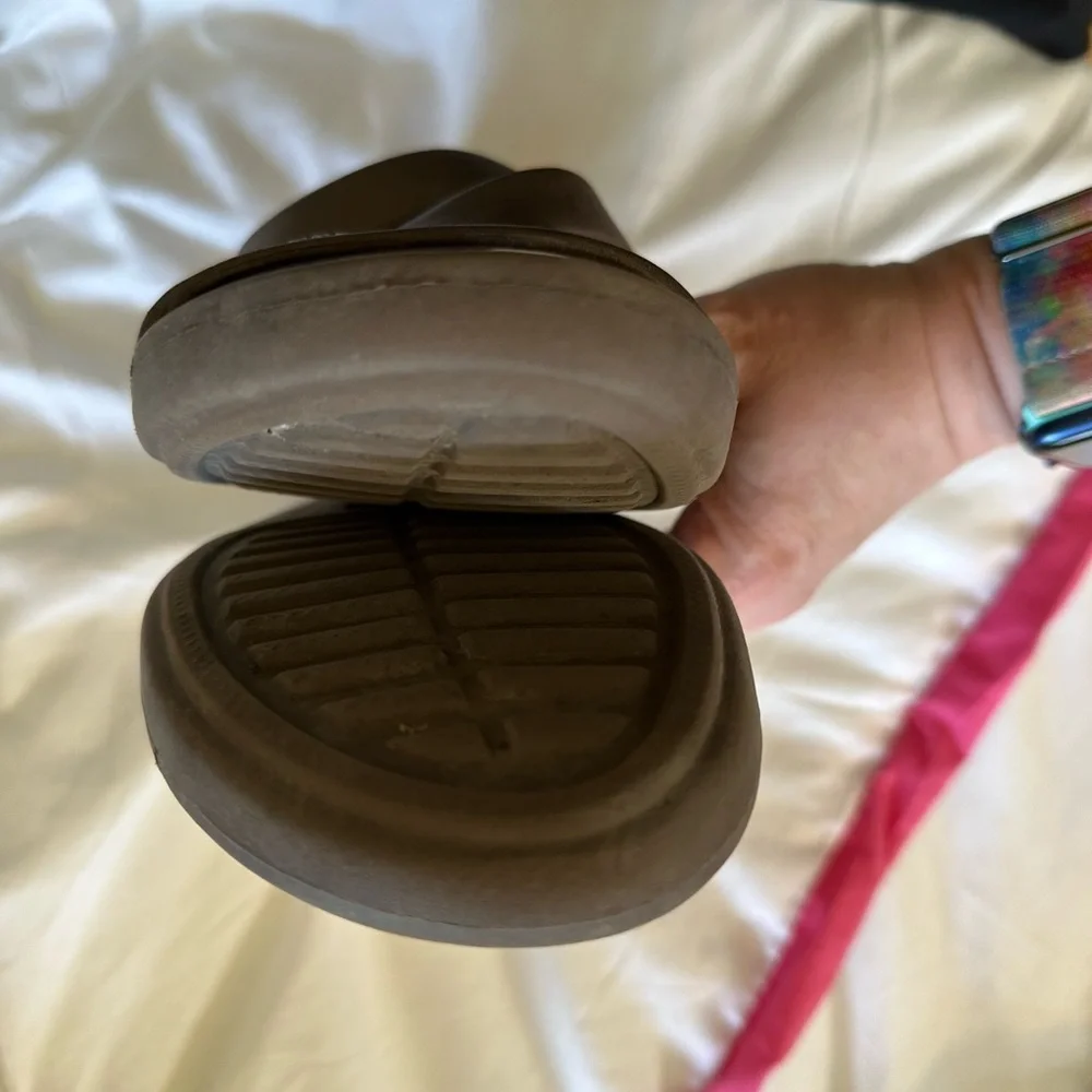 Crocs Women's Slip On Wedge Slides Sandals Brown Size 10. - Picture 8 of 8